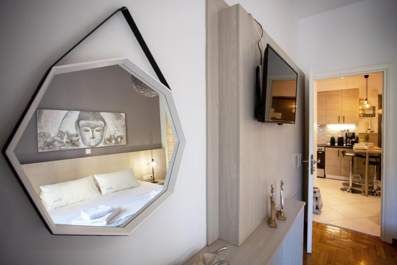 Hadrian By Heloni Apartments Athen Exterior foto