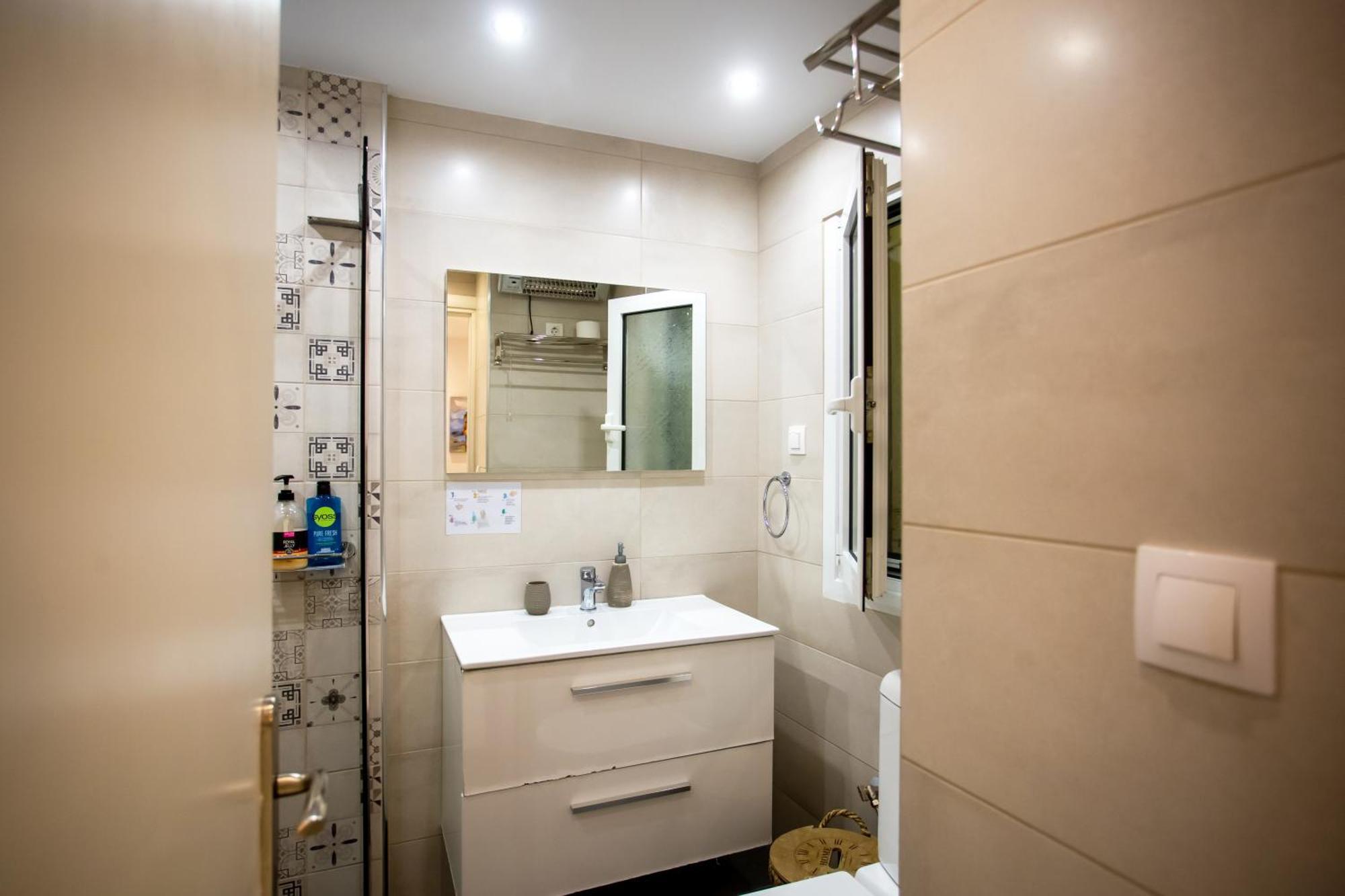 Hadrian By Heloni Apartments Athen Exterior foto